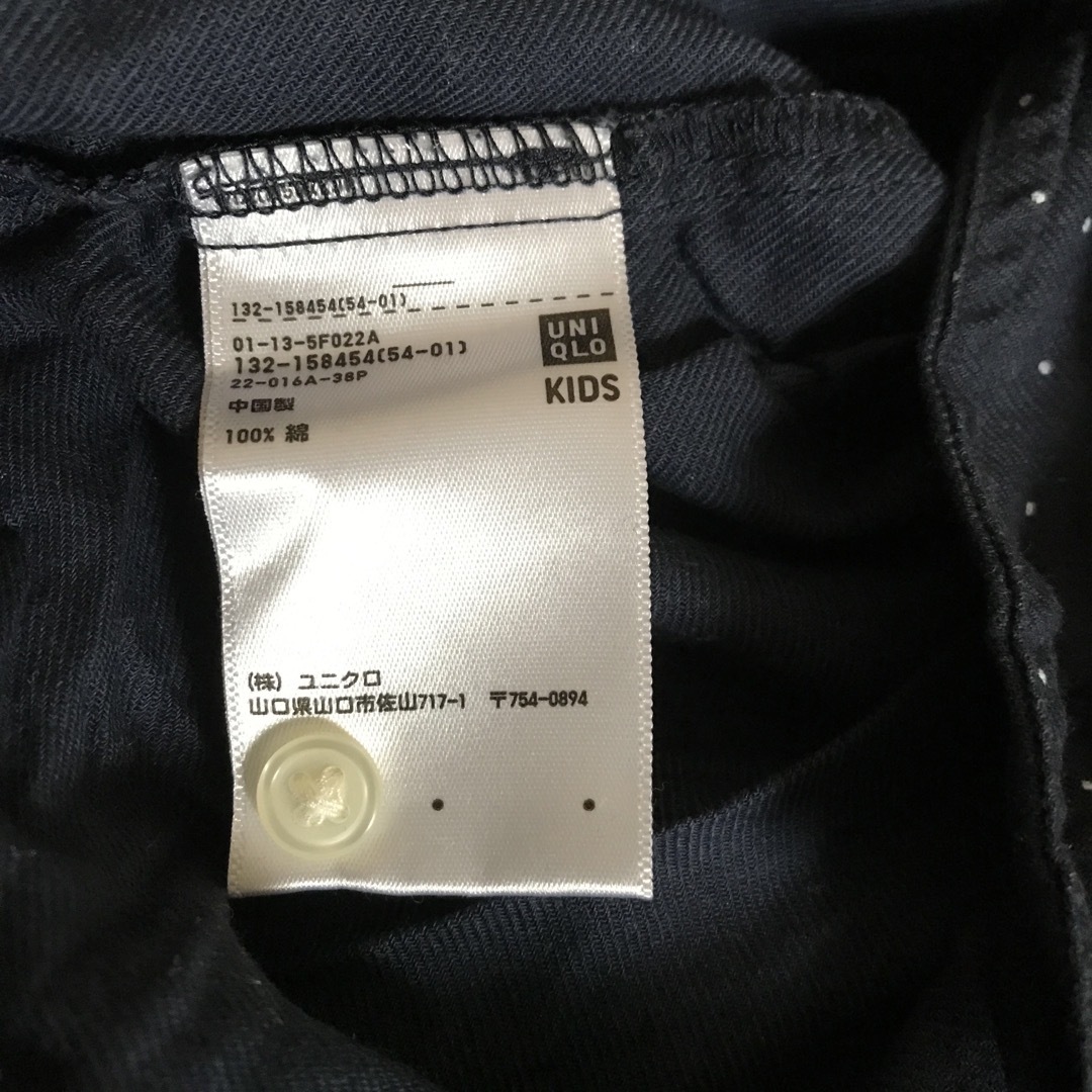 UNIQLO(ユニクロ)のシャツ　ブラウス　紺色　150cm  水玉　ドット　ユニクロ　ネイビー キッズ/ベビー/マタニティのキッズ服女の子用(90cm~)(ブラウス)の商品写真