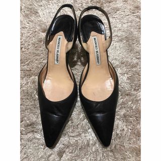 マノロブラニク(MANOLO BLAHNIK)のマノロブラニク　キャロリン　バックストラップパンプス　ヒール　38(ハイヒール/パンプス)