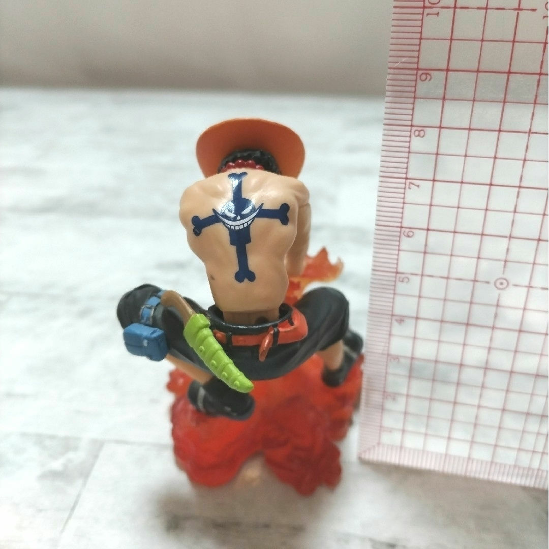 ONE PIECE(ワンピース)のワンピース　フィギュア　ポートガス・Ｄ・エース　十字火ver. ハンドメイドのおもちゃ(フィギュア)の商品写真