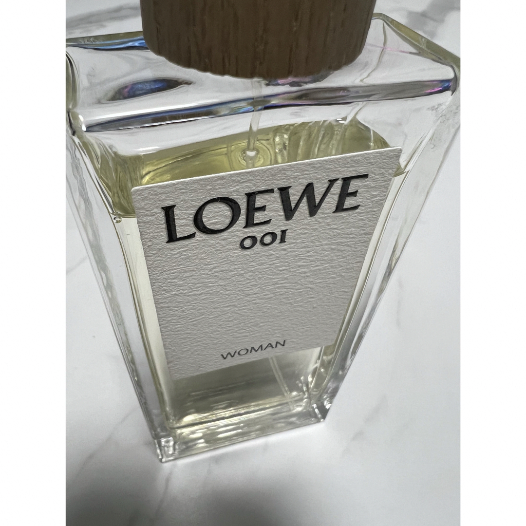 LOEWE(ロエベ)のロエベ 001 ウーマン オードゥ パルファム 100ml コスメ/美容の香水(香水(女性用))の商品写真