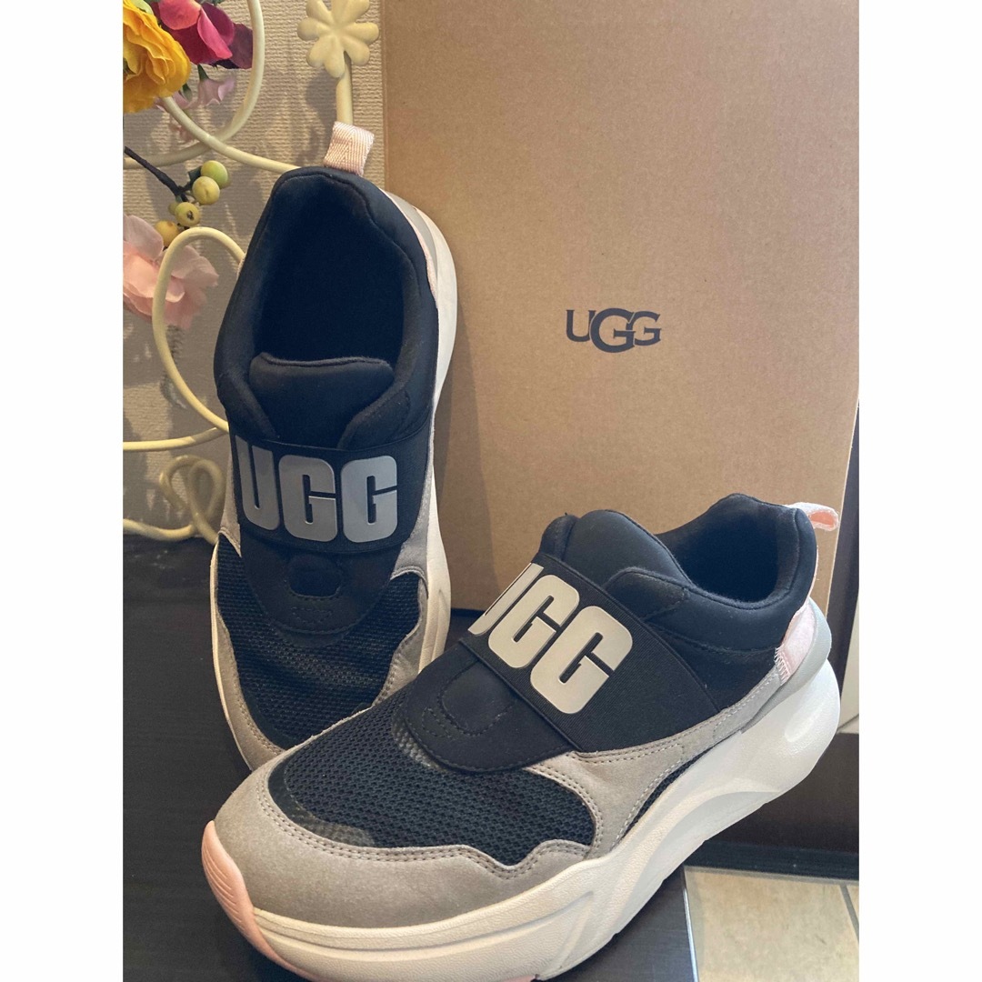 UGG スニーカー スリッポン UGG スニーカー スリッポン