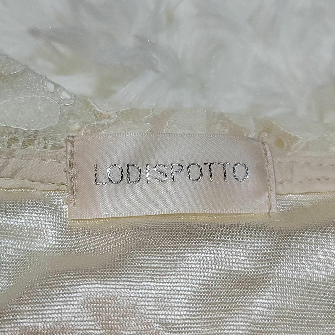 LODISPOTTO(ロディスポット)のLODISPOTTO　レーストップス　セーラーカラー　パールボタン　アイボリー レディースのトップス(シャツ/ブラウス(半袖/袖なし))の商品写真