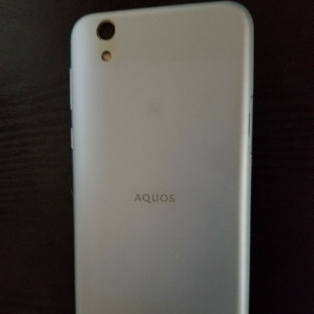 AQUOS(アクオス)のAQUOS　sense SHV40 スマホ/家電/カメラのスマートフォン/携帯電話(スマートフォン本体)の商品写真