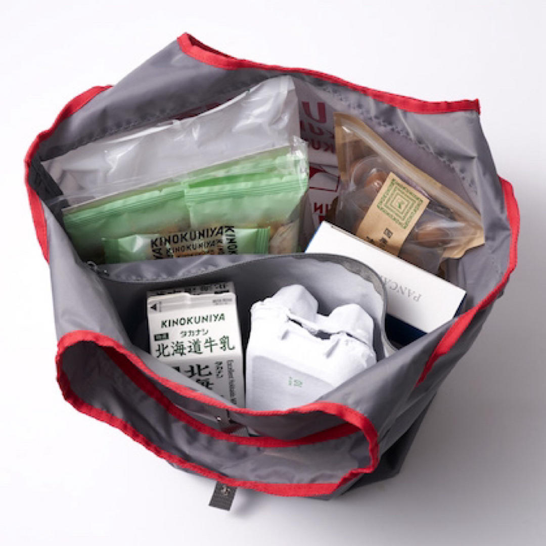 KINOKUNIYA  折りたたみマルシェバッグ グレー×ベリーピンク レディースのバッグ(エコバッグ)の商品写真
