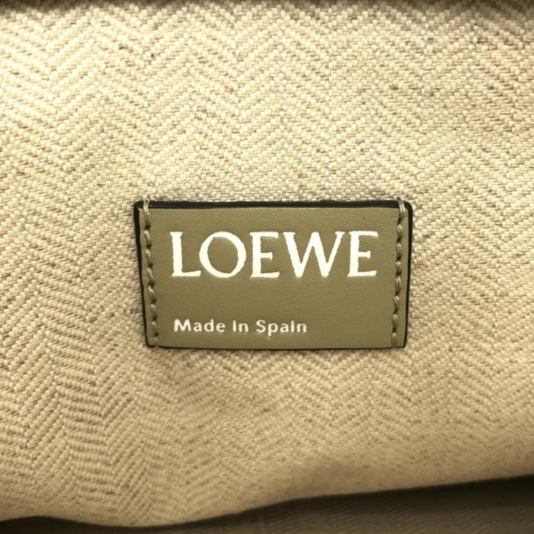 LOEWE(ロエベ)のロエベ クラッチバッグ ベージュ レザー レディースのバッグ(クラッチバッグ)の商品写真