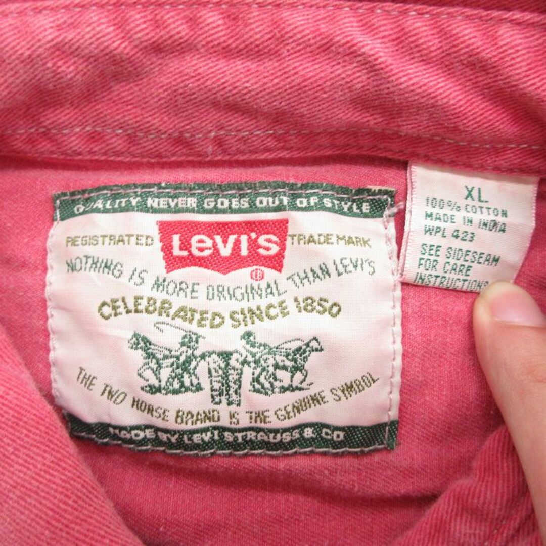 Levi's(リーバイス)のXL★古着 リーバイス Levis 長袖 ブランド シャツ メンズ 90年代 90s 大きいサイズ コットン 薄赤 レッド 23sep02 中古 トップス メンズのトップス(シャツ)の商品写真