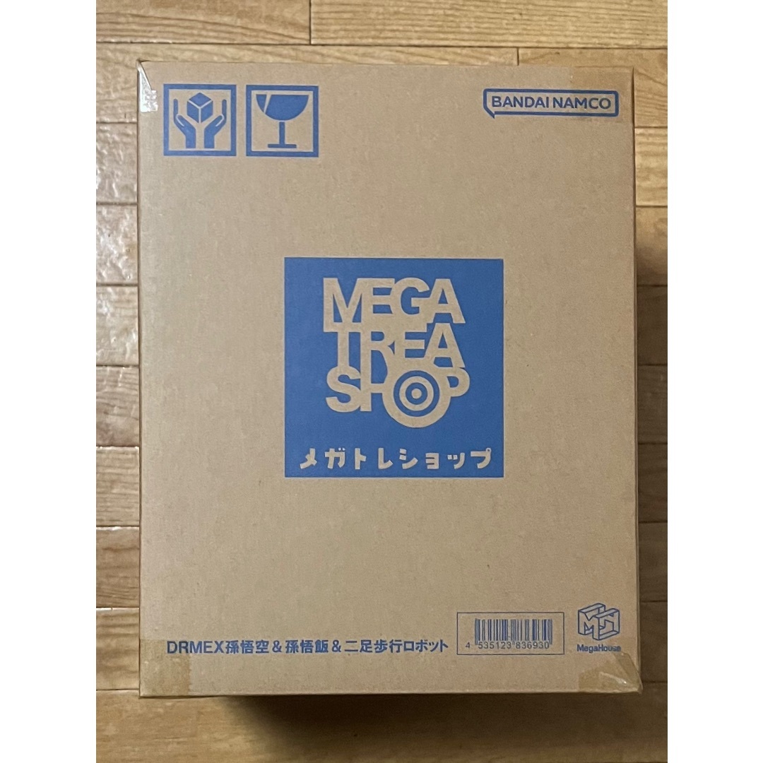 MegaHouse(メガハウス)の値下不可 美品 デスクトップリアルマッコイEX 孫悟空＆悟飯＆二足歩行ロボット エンタメ/ホビーのフィギュア(アニメ/ゲーム)の商品写真