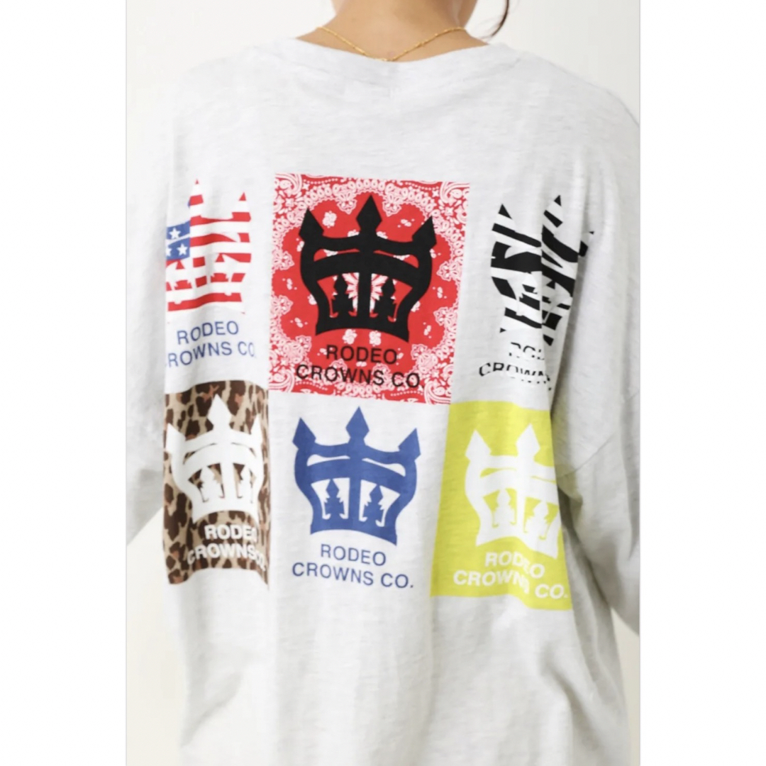 RODEO CROWNS WIDE BOWL(ロデオクラウンズワイドボウル)のロデオ ★CROWN BOXロングTシャツ（グレー） レディースのトップス(Tシャツ(長袖/七分))の商品写真