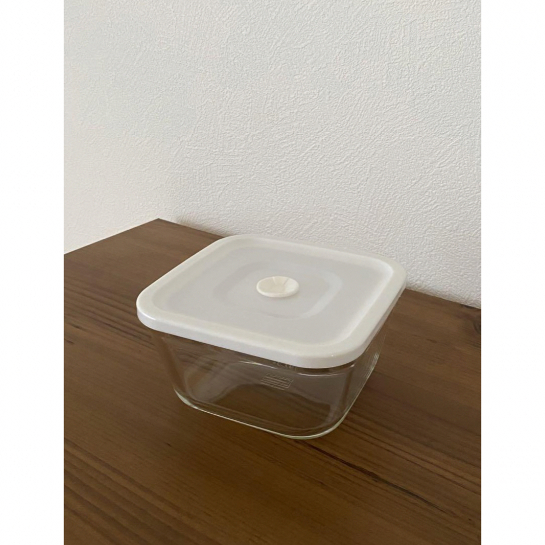 Pyrex(パイレックス)の《新品》イワキ　耐熱ガラス　保存容器　密閉 インテリア/住まい/日用品のキッチン/食器(容器)の商品写真