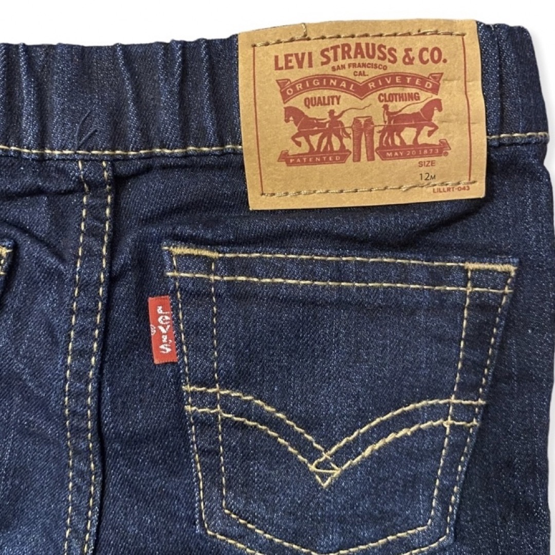 Levi's(リーバイス)の 【Levi's】Baby  パーカー & ジーンズ　セット　12M キッズ/ベビー/マタニティのベビー服(~85cm)(パンツ)の商品写真