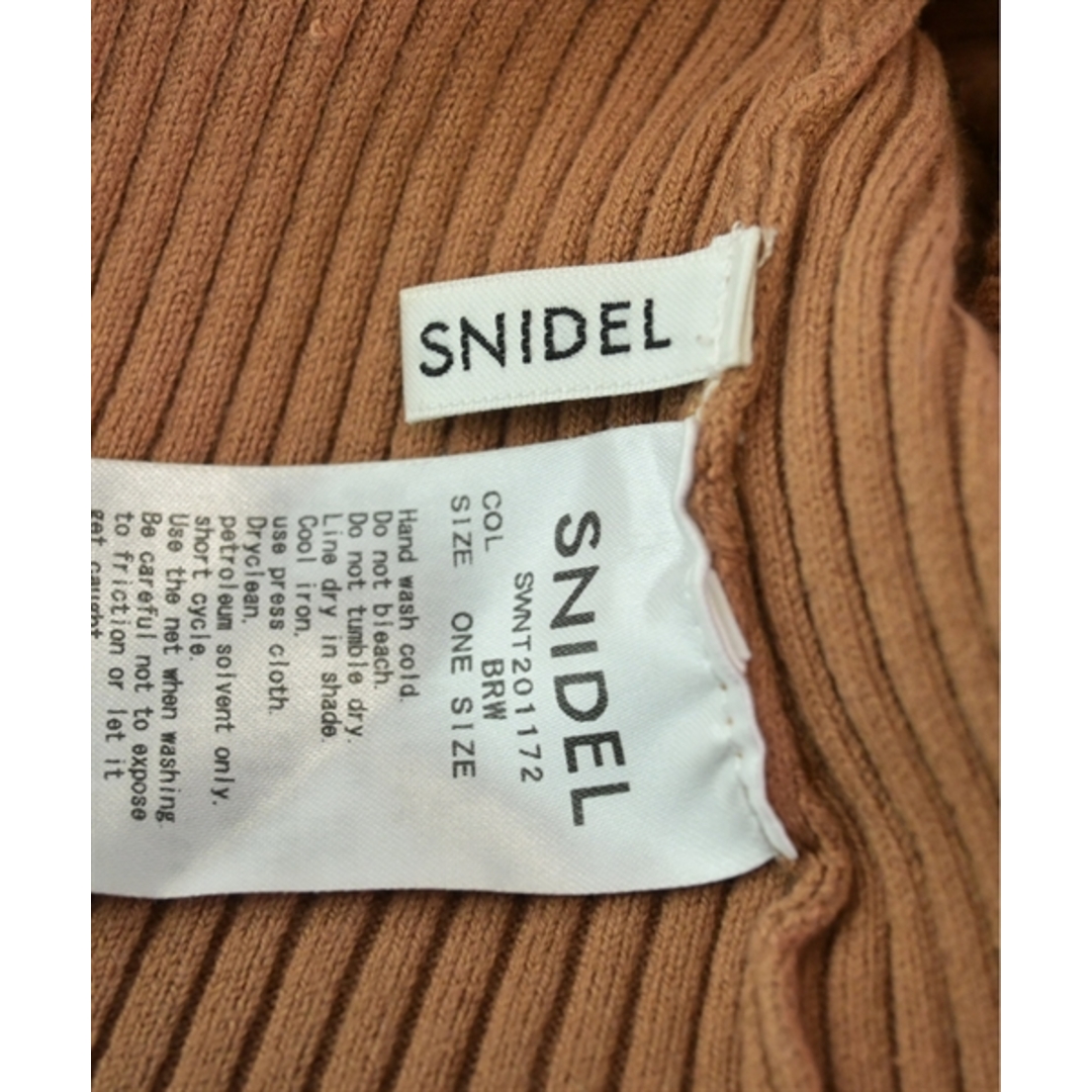 SNIDEL(スナイデル)のSNIDEL スナイデル Tシャツ・カットソー F 茶 【古着】【中古】 レディースのトップス(カットソー(半袖/袖なし))の商品写真