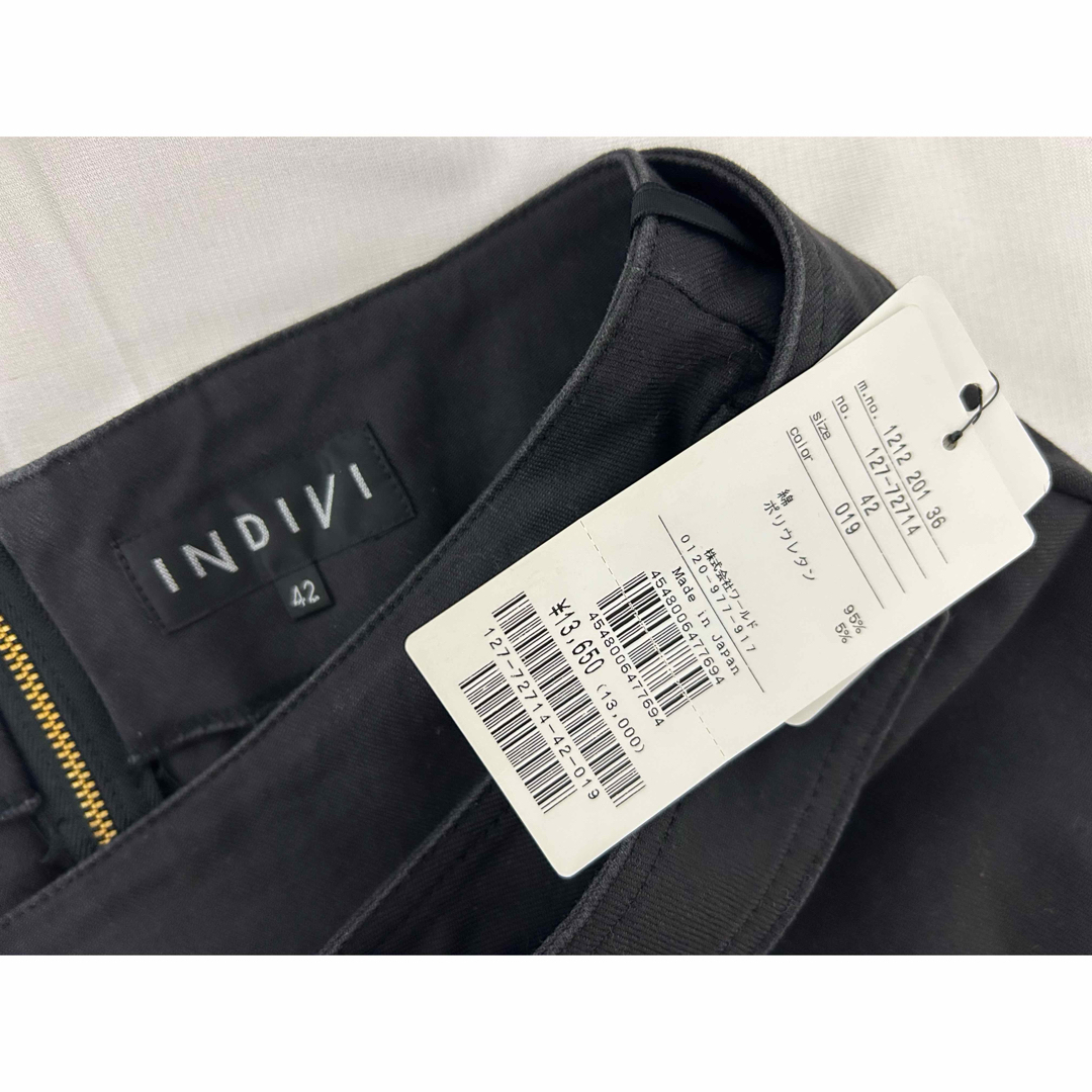 INDIVI(インディヴィ)の大きいサイズ【新品】インディヴィ＊ INDIVI スーツ(42) レディースのフォーマル/ドレス(スーツ)の商品写真