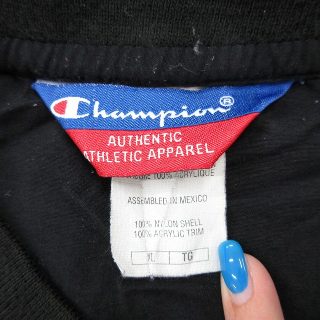 Champion(チャンピオン)のXL★古着 チャンピオン Champion 長袖 ナイロン トップス メンズ 00年代 00s 無地 大きいサイズ クルーネック 黒 ブラック 23sep19 中古 アウター ウインドブレーカー メンズのジャケット/アウター(ダッフルコート)の商品写真