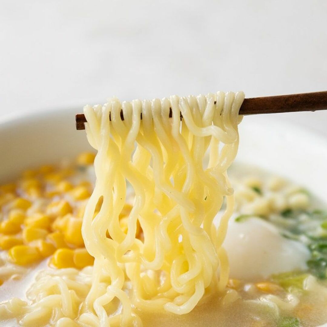 大特価 数量限定 九州博多庶民の豚骨ラーメンNO1 うまかっちゃん 大特価 数量限定 九州博多庶民の豚骨ラーメンNO1 うまかっちゃん
