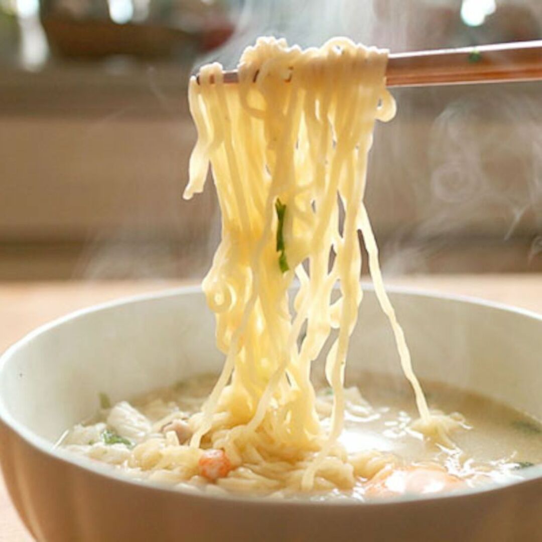 大特価 数量限定 九州博多庶民の豚骨ラーメンNO1 うまかっちゃん 大特価 数量限定 九州博多庶民の豚骨ラーメンNO1 うまかっちゃん