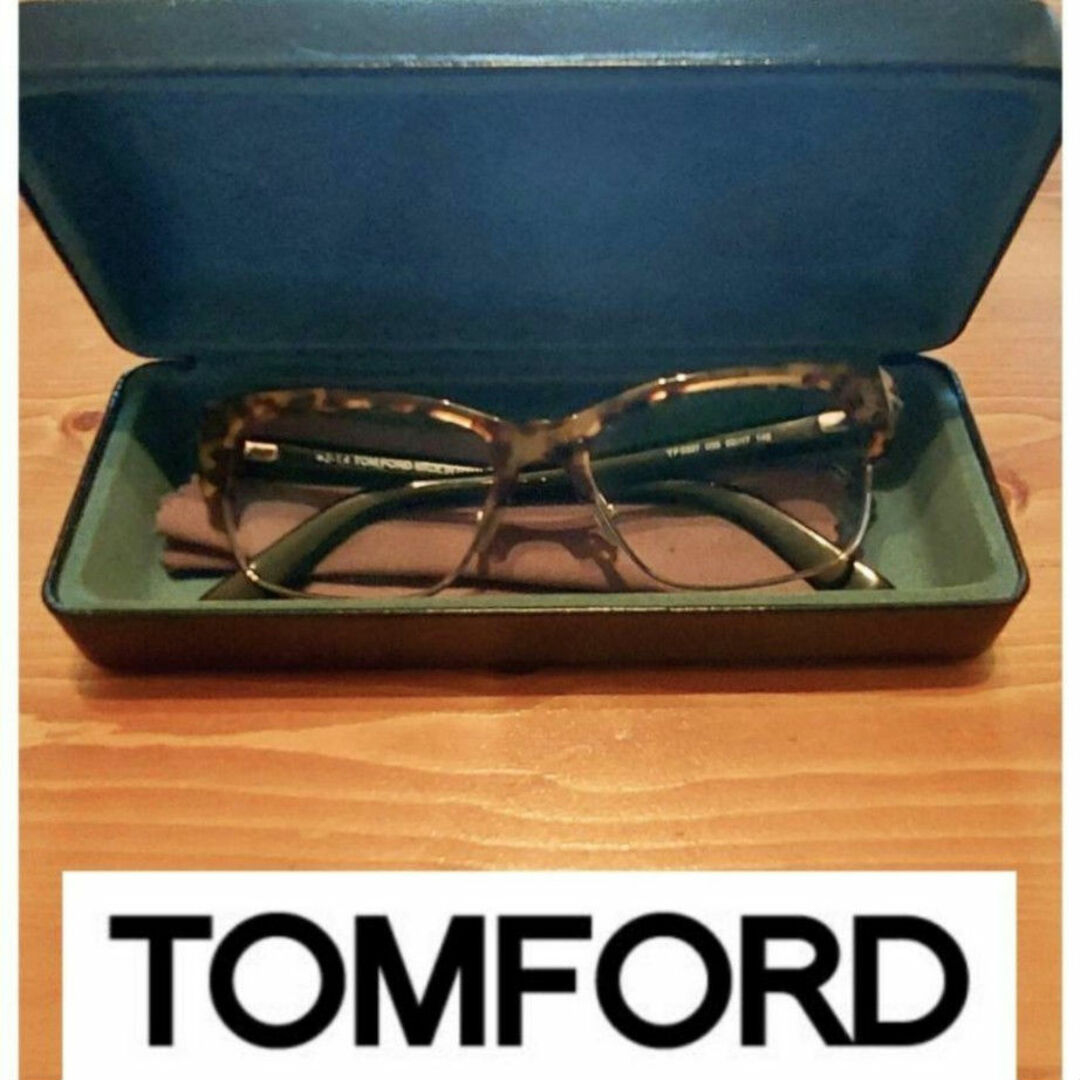 TOM FORD(トムフォード)のトムフォード 遠近両用 メガネ 老眼 2.0 メンズのファッション小物(サングラス/メガネ)の商品写真