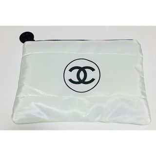 シャネル(CHANEL)のCHANEL ノベルティ　ポーチ　ホワイト(ポーチ)