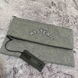 ヒステリックグラマー(HYSTERIC GLAMOUR)のヒステリックグラマー ウィンダンシー 新品 3rd sleeve bag グレー(セカンドバッグ/クラッチバッグ)