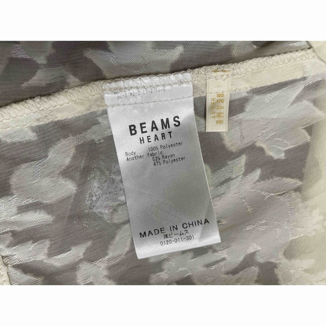 BEAMS(ビームス)のBEAMS  HEART  くるみボタンシャツ レディースのトップス(シャツ/ブラウス(長袖/七分))の商品写真