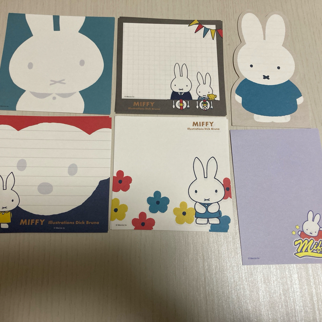 miffy(ミッフィー)のミッフィー 紙もの おすそわけ 大量 エンタメ/ホビーのおもちゃ/ぬいぐるみ(キャラクターグッズ)の商品写真