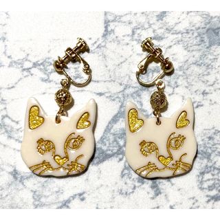 猫  イヤリング ニッケルフリー アレルギー対応 ハンドメイド no.259