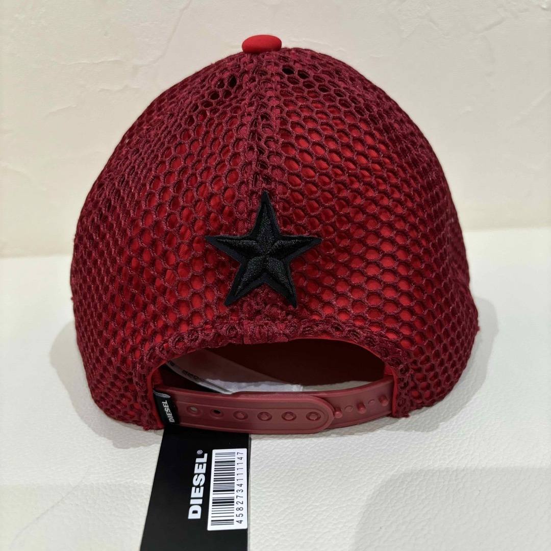 DIESEL(ディーゼル)の新品【DIESEL】ディーゼル　ベースボール　キャップ　レッド　約56cm〜 メンズの帽子(キャップ)の商品写真