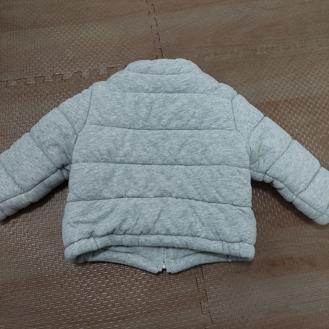 babyGAP(ベビーギャップ)のbabyGap上着70cm キッズ/ベビー/マタニティのベビー服(~85cm)(ジャケット/コート)の商品写真