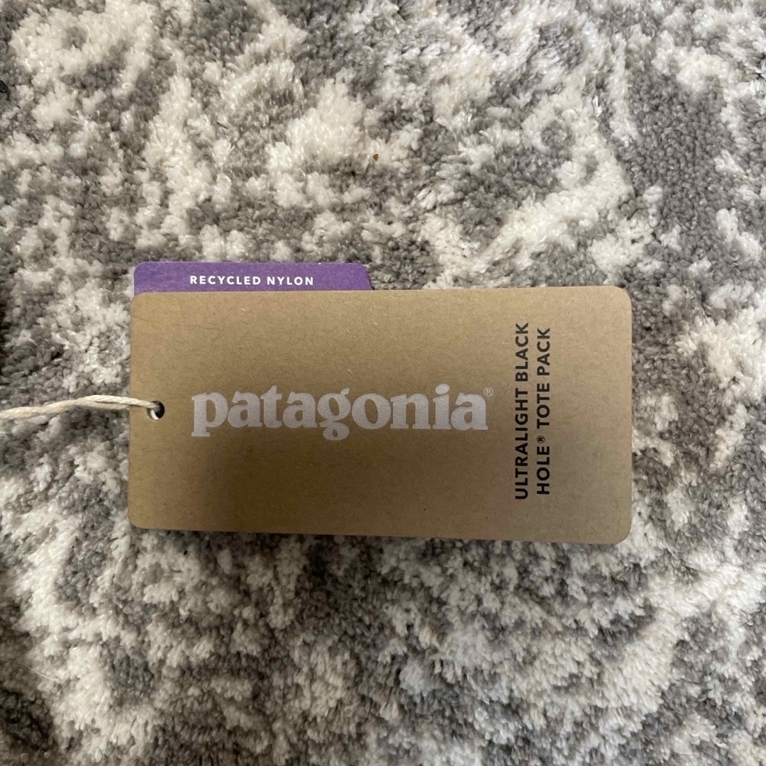 patagonia(パタゴニア)のpatagonia ウルトラライト・ブラックホール・トート・パック 27L 48 レディースのバッグ(トートバッグ)の商品写真