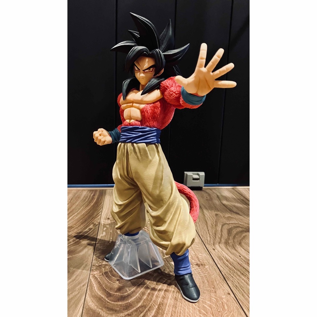 BANDAI - 一番くじドラゴンボール B賞 超サイヤ人4 孫悟空の通販 by ex