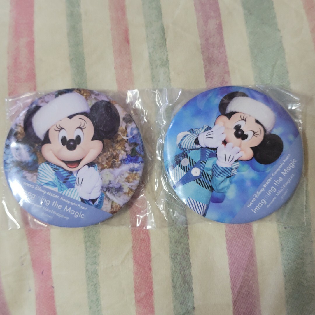 Disney(ディズニー)のカンバッジ(２個セット) エンタメ/ホビーのアニメグッズ(バッジ/ピンバッジ)の商品写真