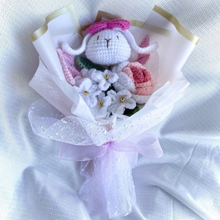 ピンク　毛糸の花束　枯れないお花　あみぐるみ　かぎ編みブーケ花束