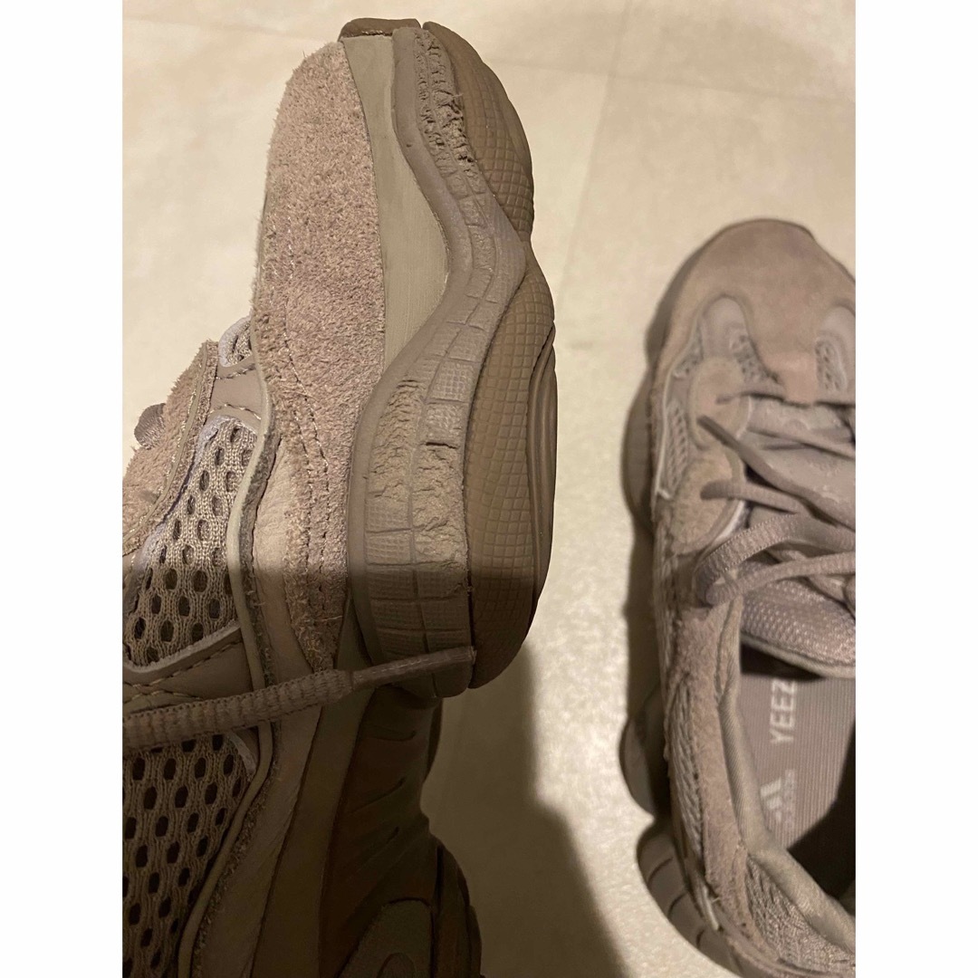 YEEZY（adidas）(イージー)のadidas YEEZY 500 ASH GREY レディースの靴/シューズ(スニーカー)の商品写真