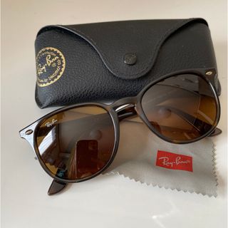 レイバン(Ray-Ban)の【jn様専用】Ray•Ban 品番4259-F【ケース・セリート付き】(サングラス/メガネ)