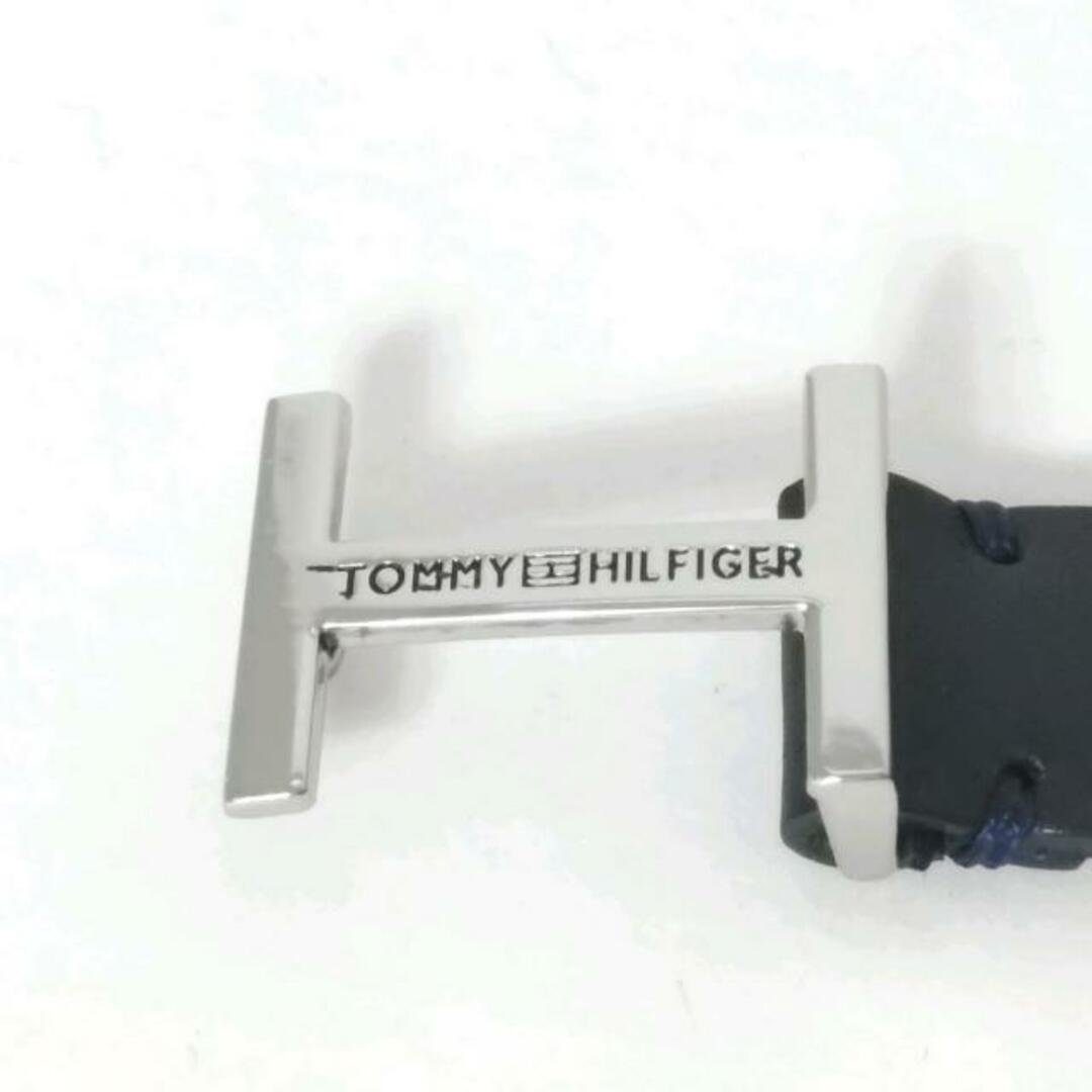 TOMMY HILFIGER(トミーヒルフィガー)のTOMMY HILFIGER(トミーヒルフィガー) ベルト 80/32 - ダークネイビー×シルバー レザー×金属素材 レディースのファッション小物(ベルト)の商品写真