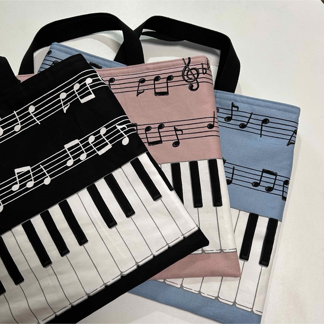 L-03 レッスンバッグ ピアノ楽譜鍵盤柄 ピンク キルティング 絵本音楽バック ハンドメイドのキッズ/ベビー(バッグ/レッスンバッグ)の商品写真