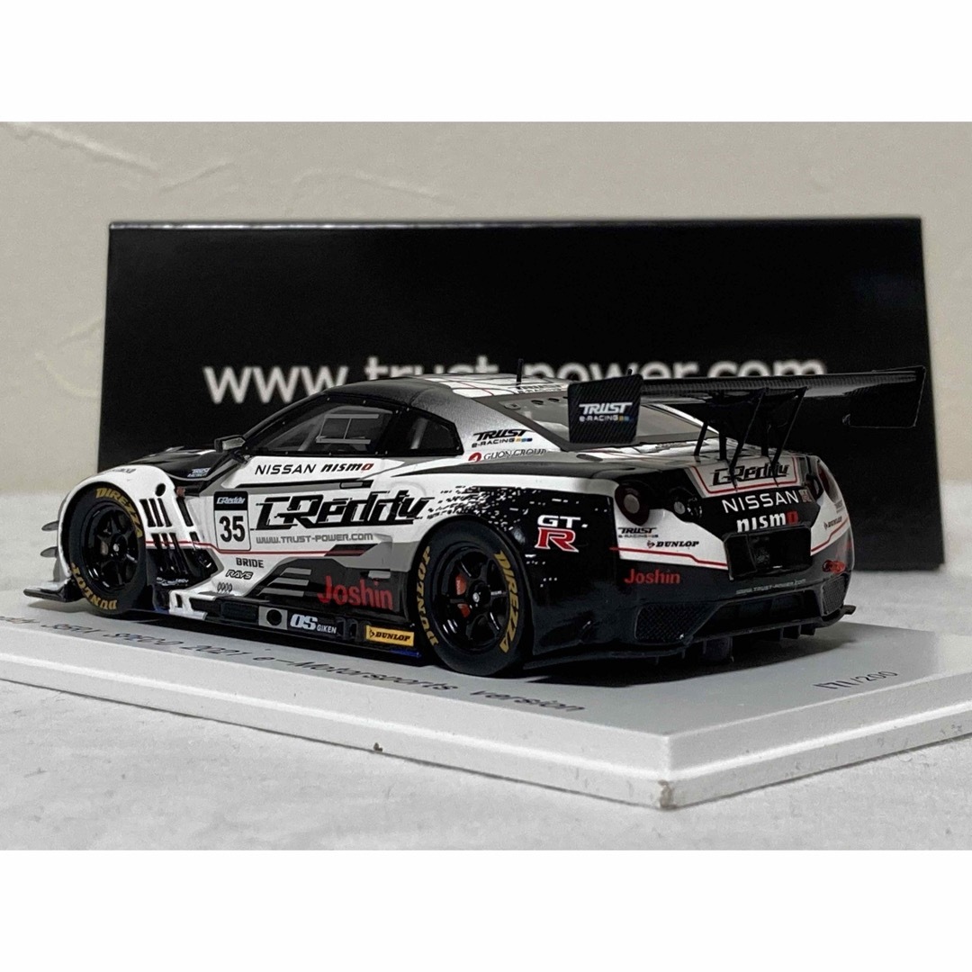 日産(ニッサン)の日産GT-R GReddy 35RX スペックD 2021 スパーク製1/43 エンタメ/ホビーのおもちゃ/ぬいぐるみ(ミニカー)の商品写真