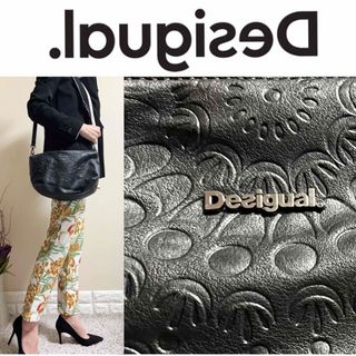 デシグアル(DESIGUAL)の美品！デシグアル Desigual ロゴ　エコレザー　軽量　ショルダーバッグ　黒(ショルダーバッグ)