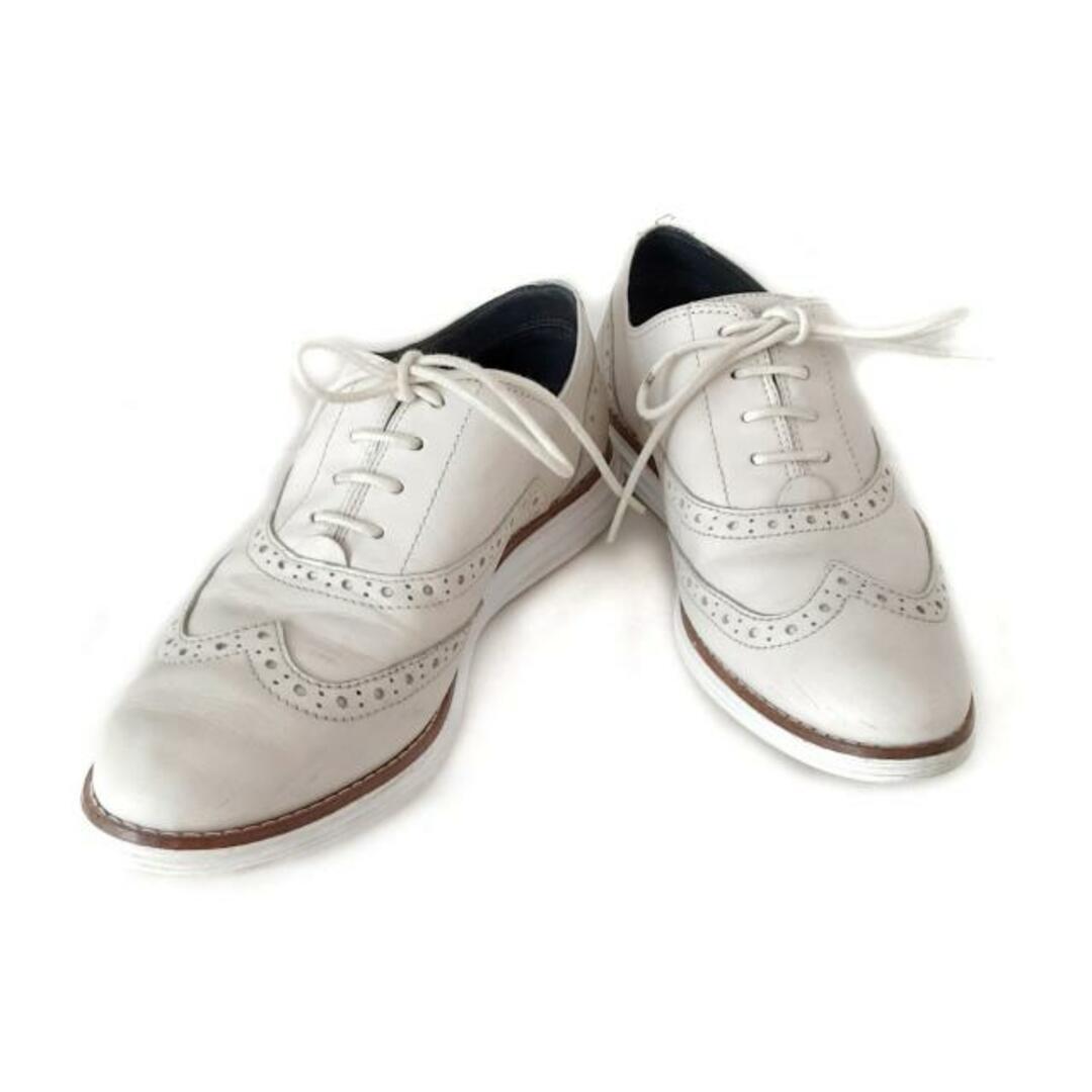 Cole Haan(コールハーン)のCOLE HAAN(コールハーン) シューズ 6 B レディース - 白 ORIGINAL GRAND/ウィングチップ レザー レディースの靴/シューズ(その他)の商品写真