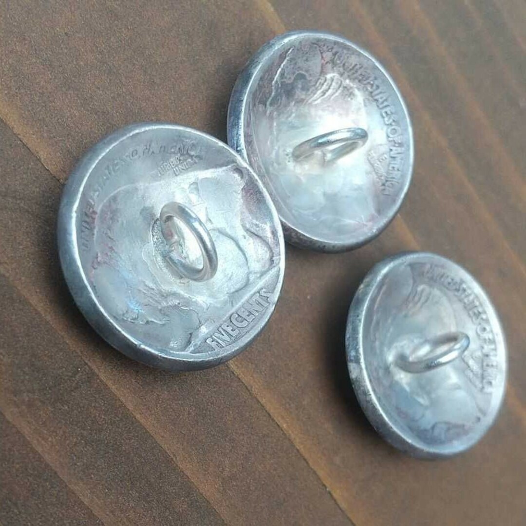 アメリカ 5セント コイン コンチョ インディアン ループ式　3個 ハンドメイドの素材/材料(各種パーツ)の商品写真
