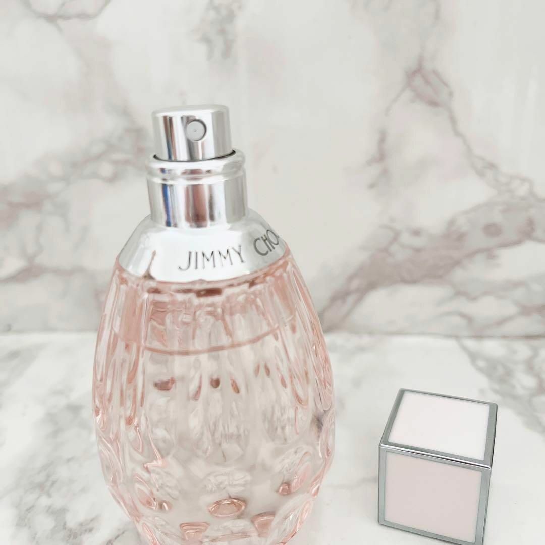 JIMMY CHOO(ジミーチュウ)の美品 JIMMY CHOO ジミーチュウ ロー オードトワレ 香水 40ml コスメ/美容の香水(香水(女性用))の商品写真