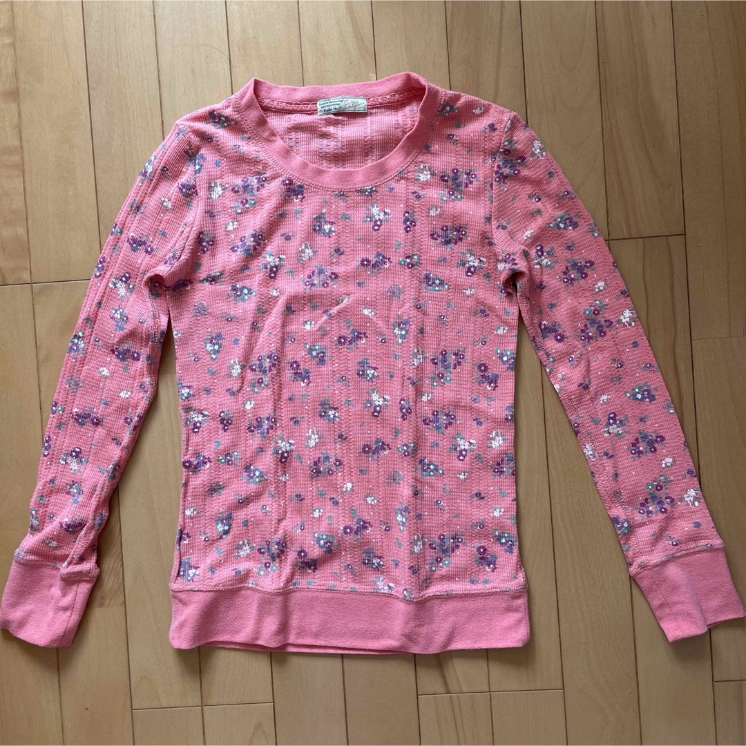 Fika 花柄　長袖Tシャツ　ピンク レディースのトップス(Tシャツ(長袖/七分))の商品写真