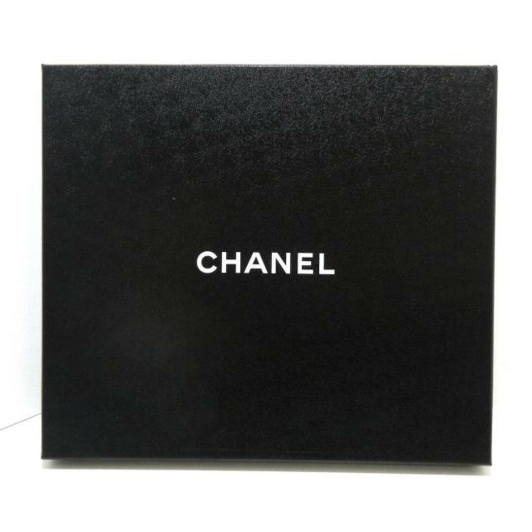 CHANEL(シャネル)のCHANEL(シャネル) ショートブーツ 35　1/2　C レディース ココマーク G35400 黒 マトラッセ/シルバー金具/チェーン レザー×エナメル（レザー） レディースの靴/シューズ(ブーツ)の商品写真