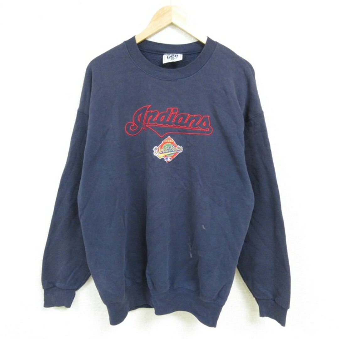 Lee(リー)のXL★古着 リー Lee 長袖 スウェット メンズ 90年代 90s MLB クリーブランドインディアンス ワールドシリーズ 刺繍 クルーネック USA製 紺 ネイビー メジャーリーグ ベースボール 野球 23oct16 中古 スエット トレーナー トップス メンズのトップス(パーカー)の商品写真