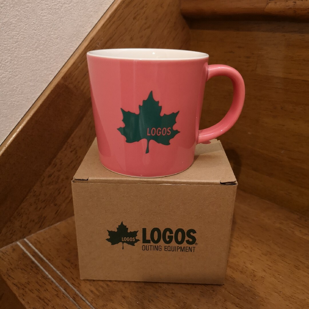 LOGOS(ロゴス)のロゴス　マグカップ　ピンク インテリア/住まい/日用品のキッチン/食器(グラス/カップ)の商品写真