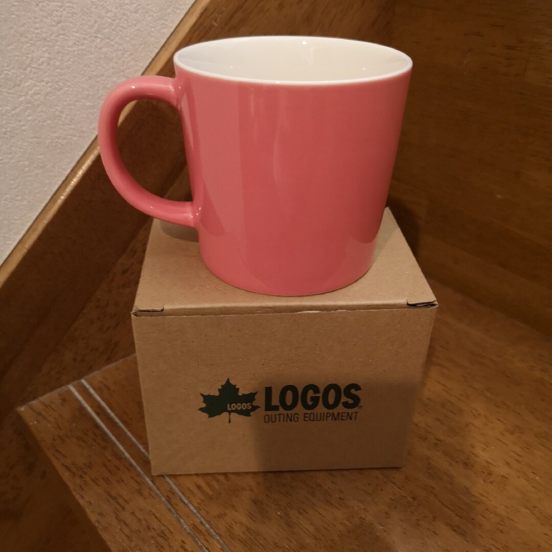 LOGOS(ロゴス)のロゴス　マグカップ　ピンク インテリア/住まい/日用品のキッチン/食器(グラス/カップ)の商品写真