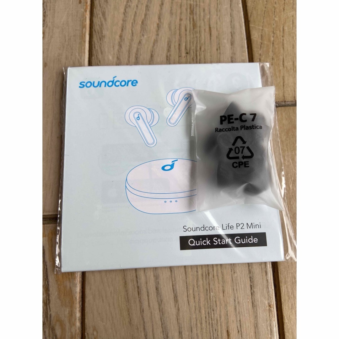 Anker(アンカー)のAnker Soundcore Life P2 Mini（ワイヤレス イヤホン  スマホ/家電/カメラのオーディオ機器(ヘッドフォン/イヤフォン)の商品写真