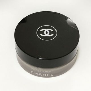 シャネル(CHANEL)のCHANEL ヴィダルルミエールルースパウダーファンデーション(フェイスパウダー)