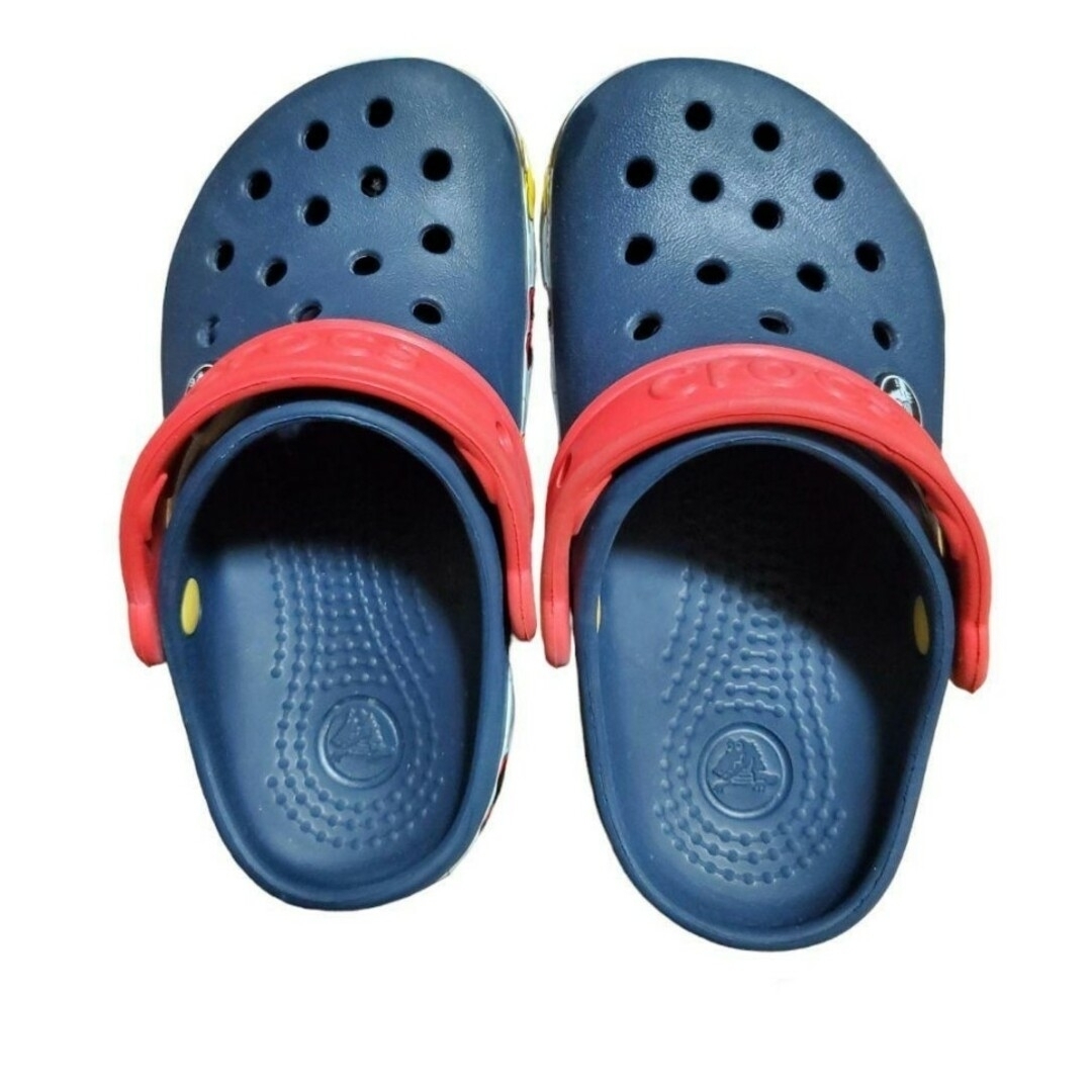 crocs(クロックス)の☆crocs☆クロックス☆ミッキー☆光るサンダル☆17.5cm☆キッズ☆ネイビー キッズ/ベビー/マタニティのキッズ靴/シューズ(15cm~)(サンダル)の商品写真