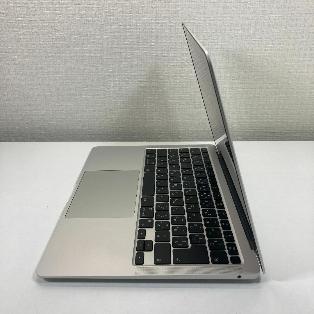 Apple(アップル)のApple MacBook Air M1 ノートパソコン （S44） スマホ/家電/カメラのPC/タブレット(ノートPC)の商品写真