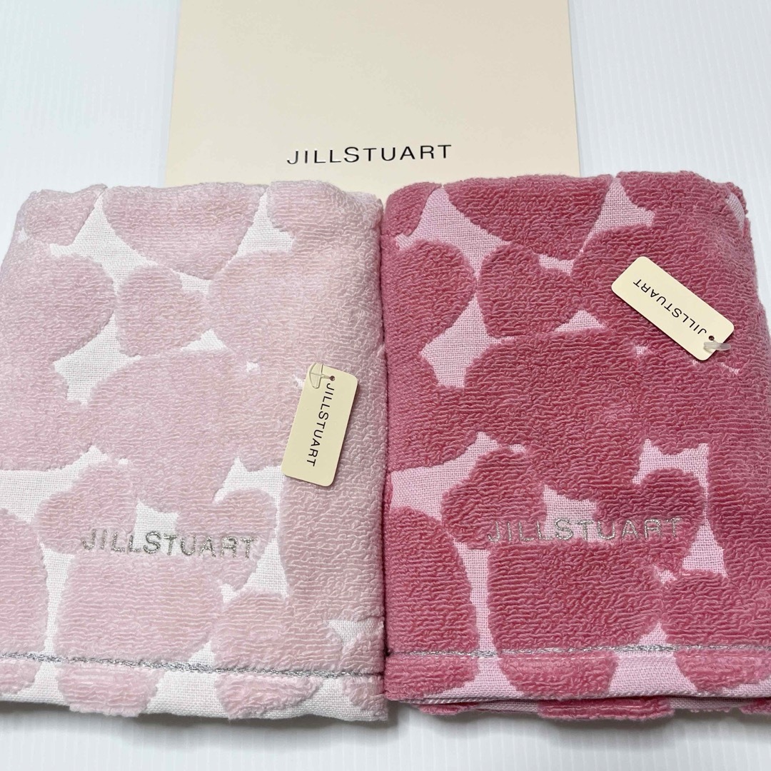 JILLSTUART(ジルスチュアート)の新品　フェイスタオル　ジルスチュアート　タオルミュージアム　ハート　タオル美術館 インテリア/住まい/日用品の日用品/生活雑貨/旅行(タオル/バス用品)の商品写真